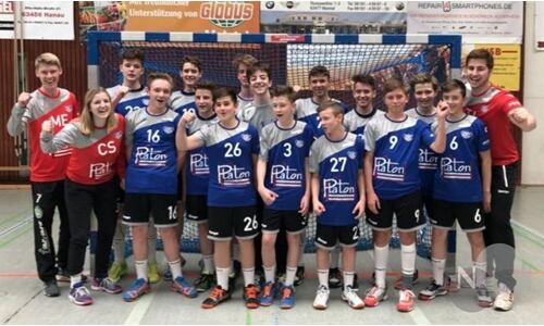 Nachwuchshandballer der TSGO mit Platon-Shirt